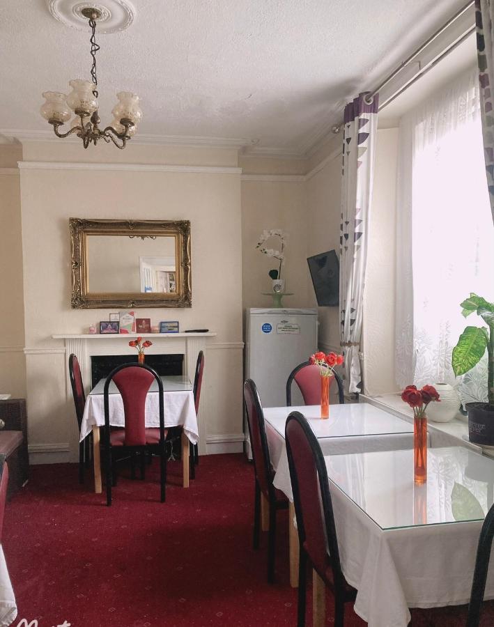 Mulgrave Lodge Дън Лийри Екстериор снимка