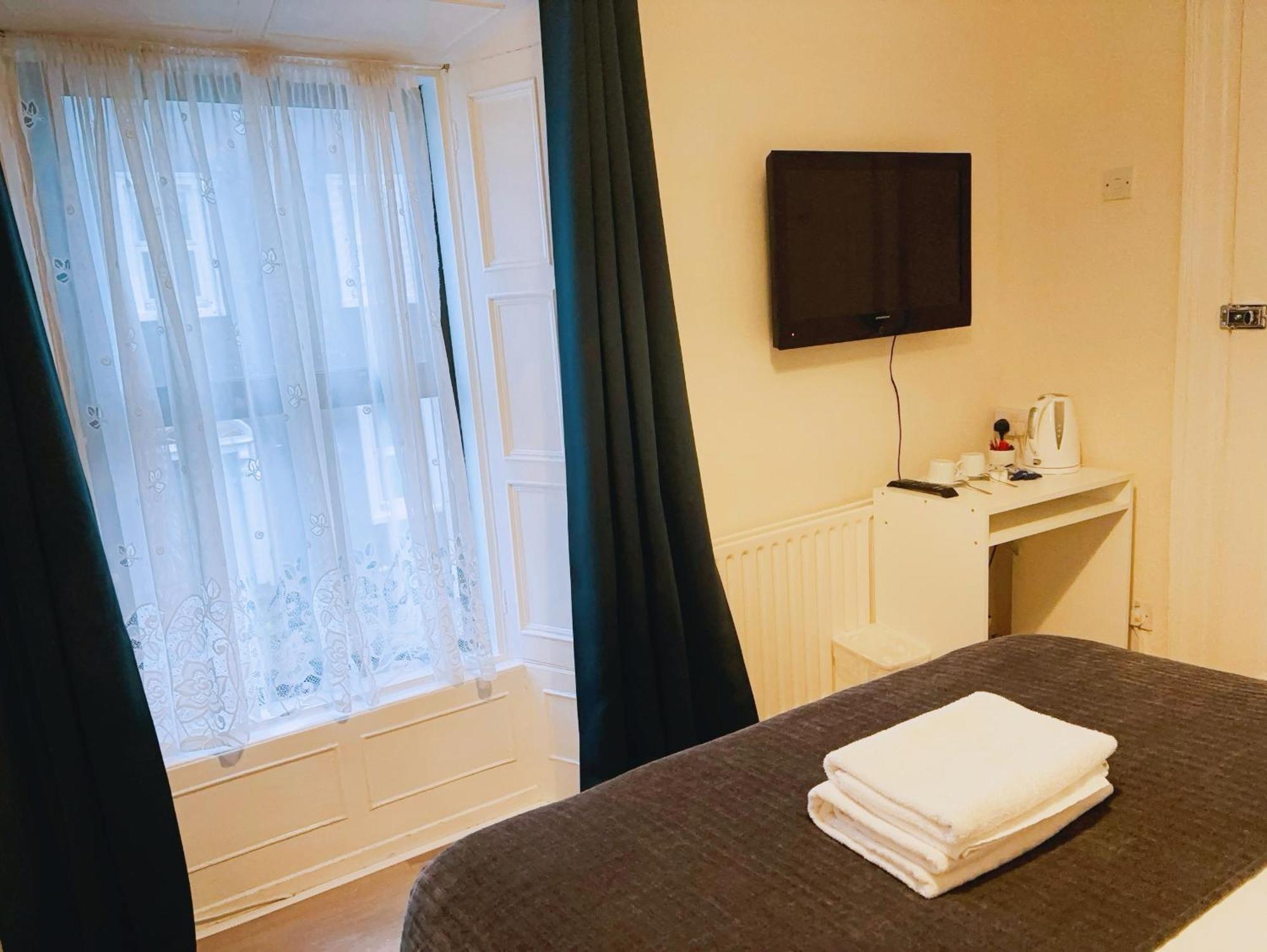 Mulgrave Lodge Дън Лийри Екстериор снимка