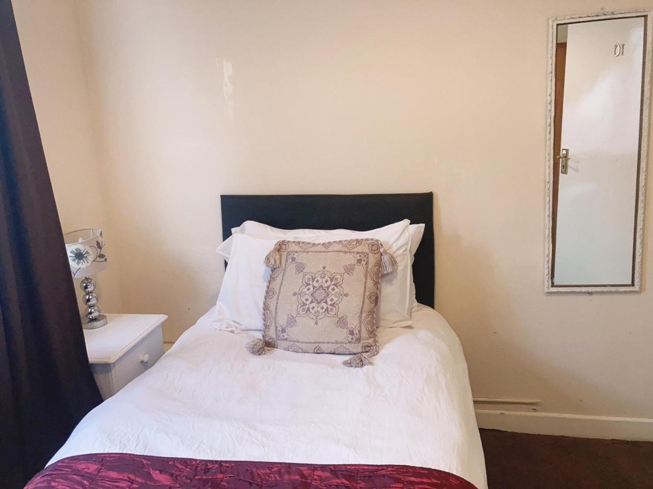 Mulgrave Lodge Дън Лийри Екстериор снимка