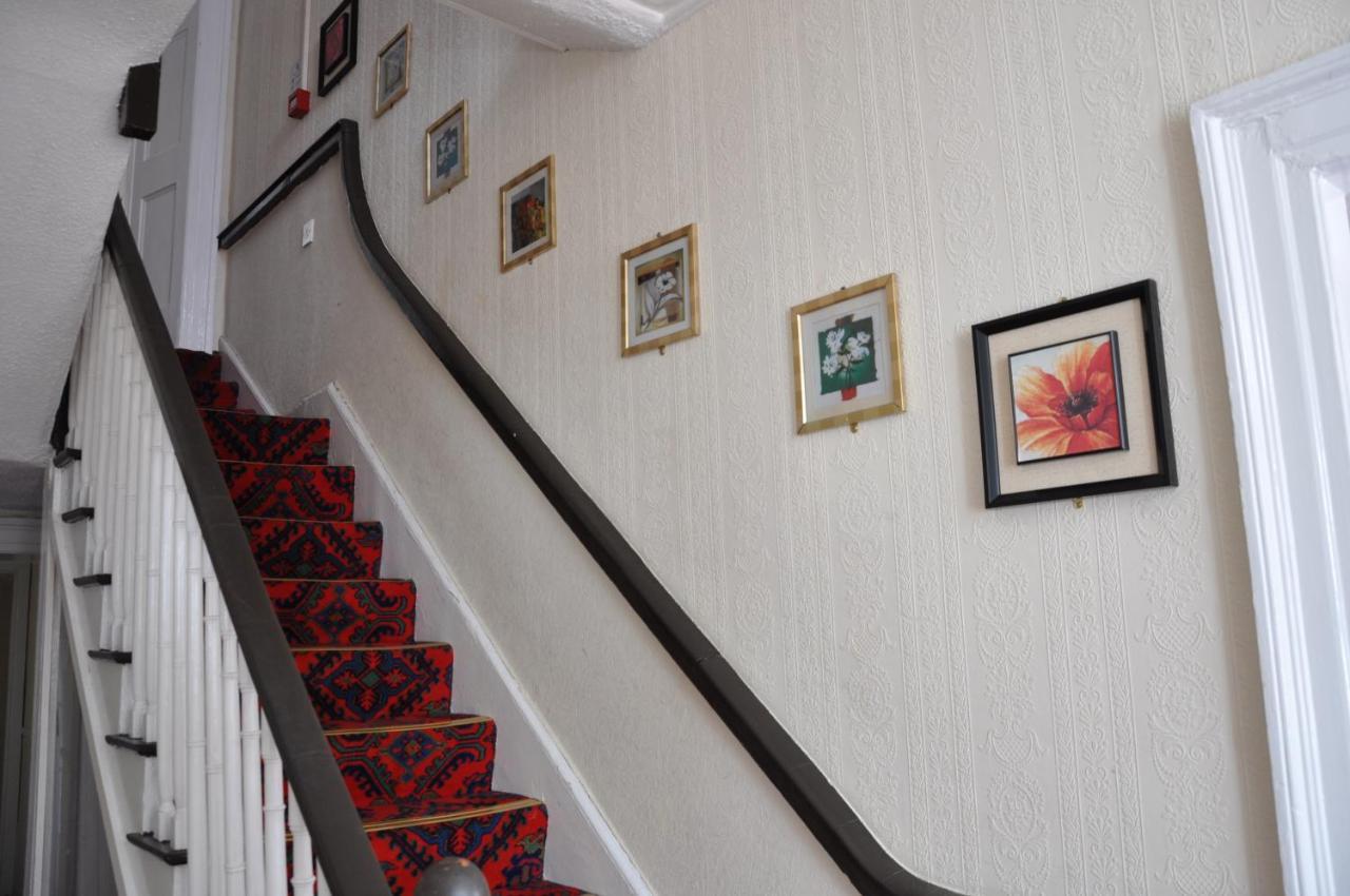 Mulgrave Lodge Дън Лийри Екстериор снимка