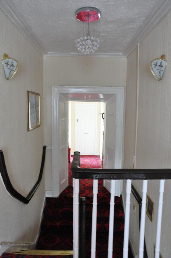 Mulgrave Lodge Дън Лийри Екстериор снимка